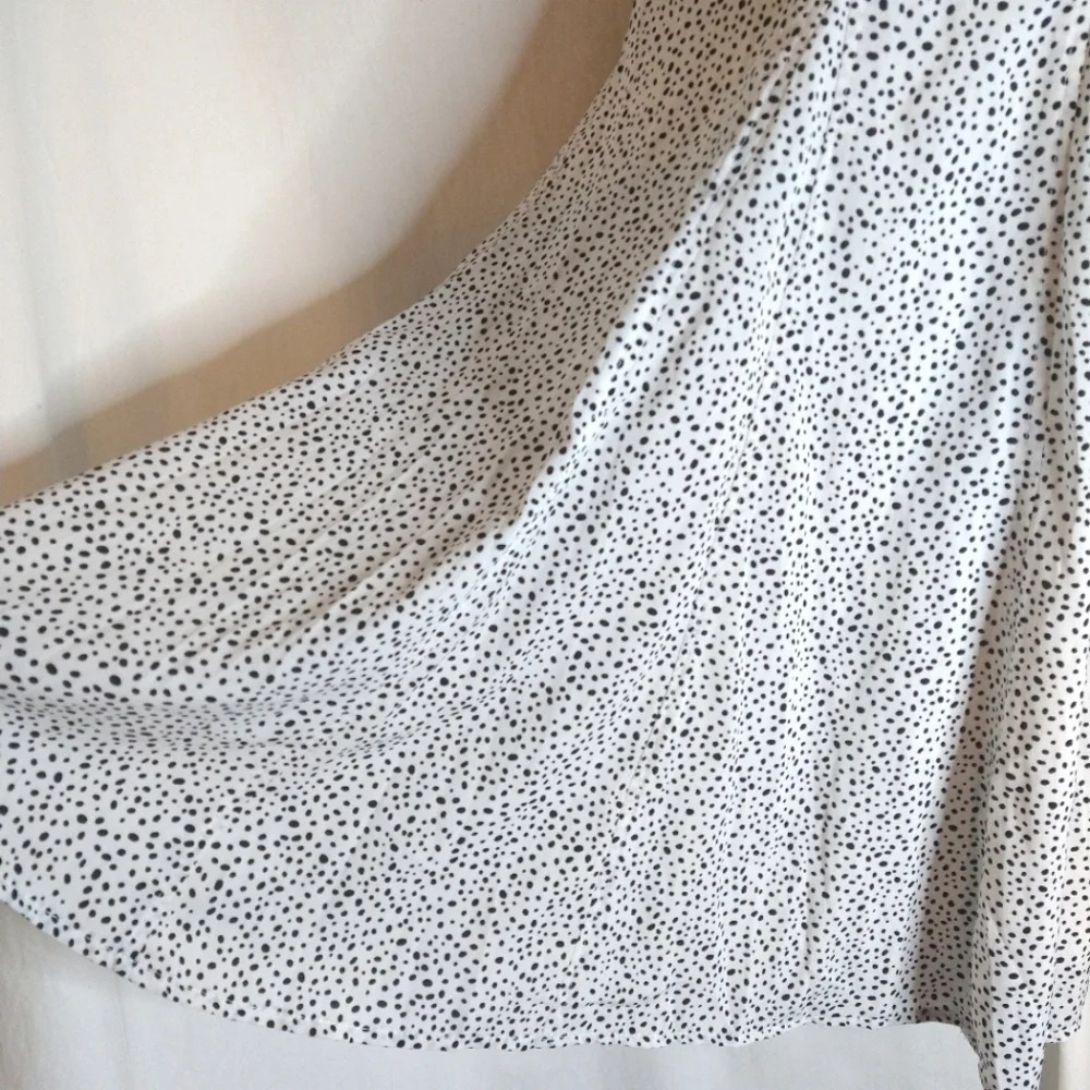 Comfortable Dotted Sun Dress NWT ๐ - Picture 9 of 14